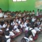interaksi guru dan siswa SD GMIT Noenoni TTS-NTT