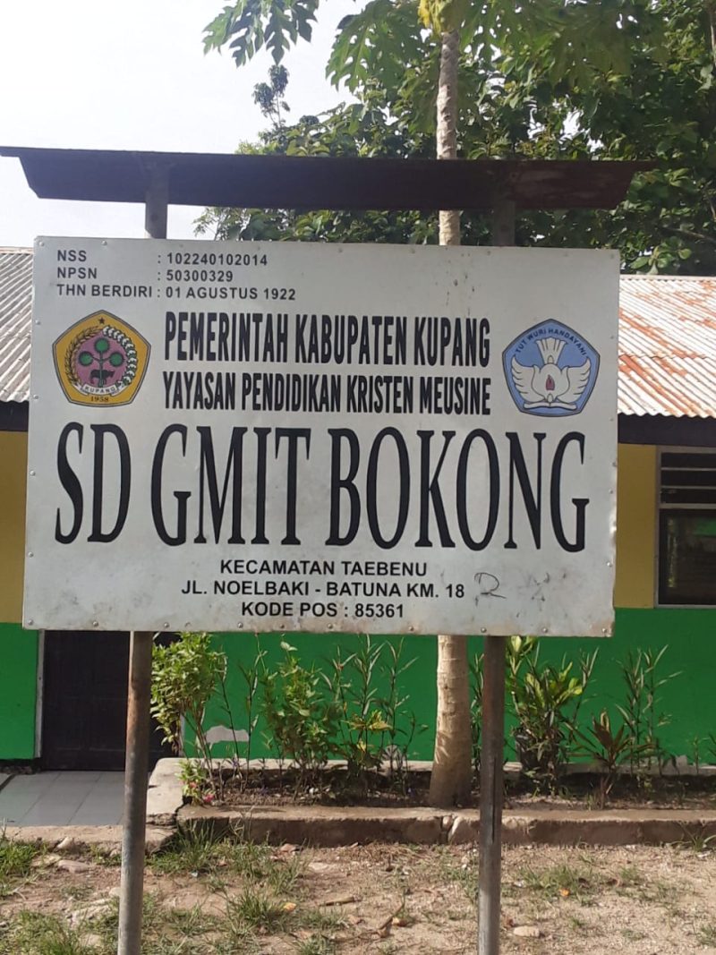 papan nama SD GMIT Bokong (foto Yacob Ora)