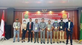 Foto bersama usai peluncuran dan sosialisi aplikasi Appetar di Pengadilan Tinggi Kupang.