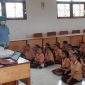 Moment ceramah dan diskusi tentang dokter kecil; Foto: dr.Arah Murni Ullu,S.Ked