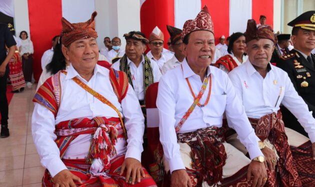 Bupati Kupang Korinus Masneno dan Wakil Bupati Kupang Jerry Manafe 