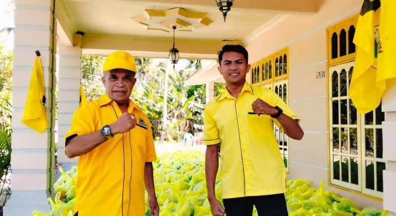Ketua DPD II Golkar Kabupaten Kupang bersama Sekretaris.