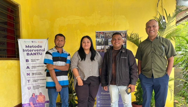 Keluarga korban saat berada di kantor LBH APIK-NTT (13/1/2026)