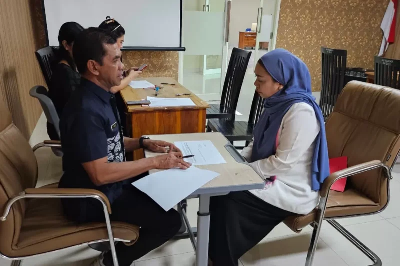 Dirut RSUD SK Lerik Kota Kupang, diambil keterangan oleh tim penyelidik Kejari Kota Kupang.