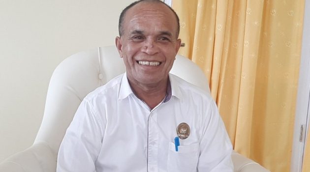 Daniel Taimenas, Ketua DPRD Kabupaten Kupang/Ketua DPD II Partai Golkar Kabupaten Kupang.