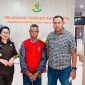Kajari Kabupaten Kupang Yupiter Selan terlebih dahulu melaporkan penangkapan terpidana di wilayah hukum Kejaksaan Negara TTS.