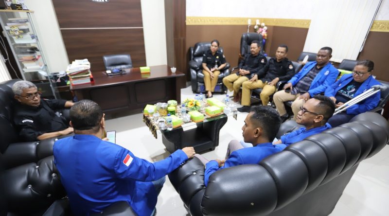 GAMKI NTT dialog bersama komisioner KPU Provinsi NTT.