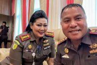 Kepala Kejaksaan Negeri Kota Kupang Shirley Manutede dan Kepala Kejaksaan Negeri Kabupaten Kupang, Yupiter Selan.
