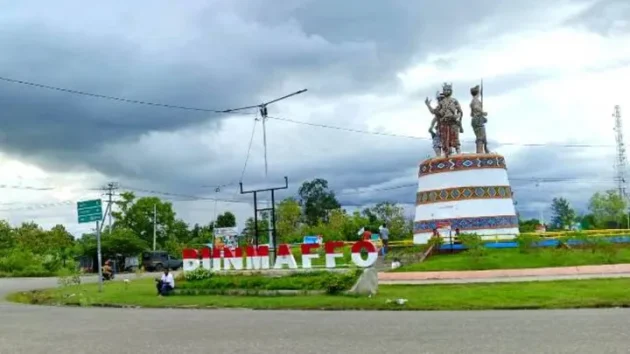 Tugu Biinmaffo, Kota Kefamenanu, Kabupaten Timor Tengah Utara.