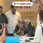 Wakil Gubernur NTT, Johny Asadoma menandatangani kesepakatan NTT sebagai tuan rumah PON 2028 untuk 22 cabang olahraga.