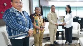 Bupati Kupang bersama Wakil Menteri PU di Jakarta.