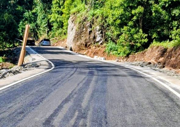 Ruas Jalan Mauponggo–Ngera–Puuwada