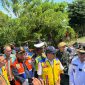 Gubernur NTT bersama Kepala BPJN NTT berada di lokasi.