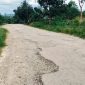 Ruas jalan Baumata - Oeltua yang berlubang.