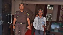 Kejaksaan Negeri (Kejari) Sabu Raijua memeriksa mantan Bupati Sabu Raijua, Nikodemus Nithanel Rihi Heke