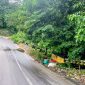 Nampak begitu banyak sampah di atas Jembatan Nonobai.