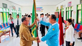 Ketua Umum Persatuan Bola Voli Seluruh Indonesia (PBVSI) NTT, Winston Neil Rondo lantik Pengurus Kabupaten (Pengkab) PBVSI Sumba Barat periode 2026–2030.