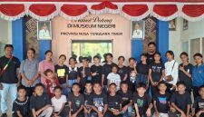 Foto di depan pintu masuk Museum Negeri Kupang; ft:WAG SD I Nekmese
