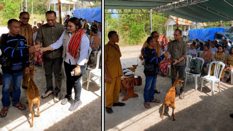 Anggota DPR RI, Usman Husin di Kecamatan Amabi Oefeto Timur, Kabupaten Kupang.