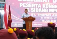 Gubernur NTT, Emanuel Melkiades Laka Lena saat memberikan sambutan pada pembukaan Kongres PMKRI di Ruteng.