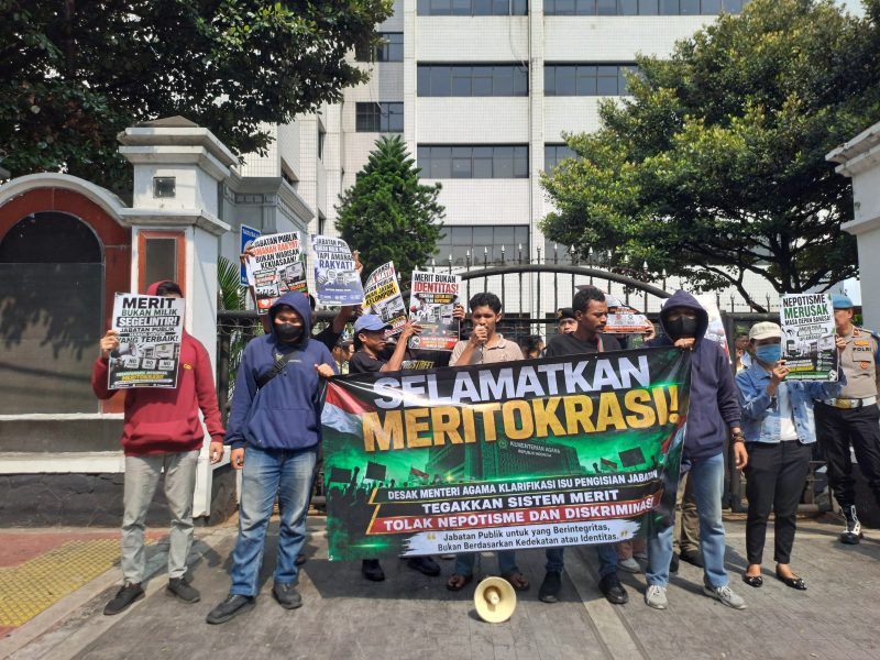 Aliansi Mahasiswa dan Pemuda untuk Demokrasi (AMPD) ketika melakukan aksi di Jakarta.