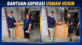 Anggota DPR RI Fraksi PKB, Usman Husin serahkan bantuan freezer gratis untuk penjual ikan di Oeba, Kota Kupang.
