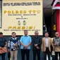 Tim kuasa hukum Bupati TTU, Falen Kebo ketika membuat laporan polisi di Polres TTU.