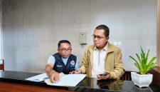 Gubernur NTT teken penetapan status tanggap darurat bencana gempa bumi FLORES selama 14 hari.