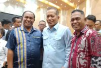 Ketua Pengurus KSP KOPDIT Swasti Sari, Wilhelmus Geri, S.Pd, M.M didampingi Sekretaris Pengurus, Drs. Frans Ola Krowin, saat pose bersama Menteri Koperasi RI, Ferry Juliantono (tengah) belum lama ini.