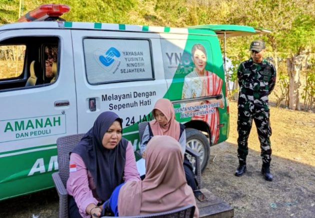 Yayasan YNS melakukan pemeriksaan kesehatan gratis bagi warga terdampak gempa Flores.