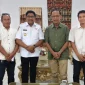 Anggota Komisi IV DPR RI Fraksi PKB, Usman Husin, bertemu Bupati Sumba Timur, Umbu Lili Pekuwali, di Rumah Jabatan Bupati Sumba Timur, bahas kebutuhan petani.