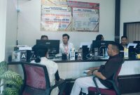 Pelapor membuat laporan polisi didampingi Kuasa hukumnya, Adeninu Natumnea, S.H.