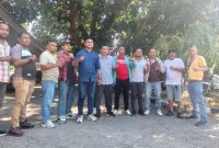 Forum Wartawan NTT foto bersama usai pertemuan.