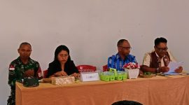 Camat Amarasi Selatan dan unsur pimpinan panitia; ft: Roni