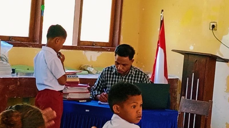 Suasana guru & murid; ft: Roni