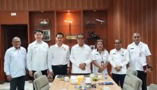 KADIN NTT bertemu Gubernur Melki Laka Lena bahas ekonomi daerah.